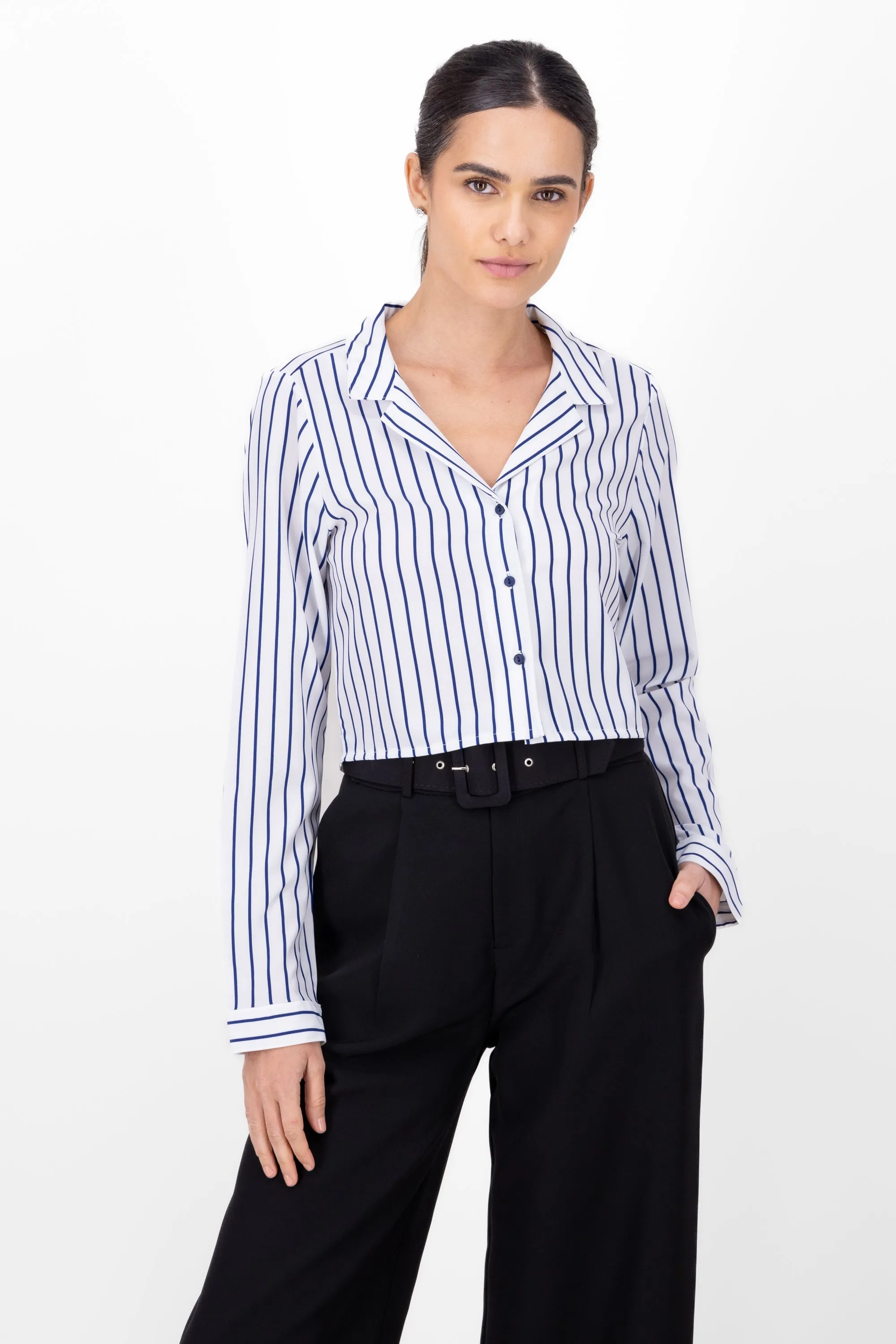 Camisa crop manga larga detalle rayas sold by Shasa product image thumbnail 2