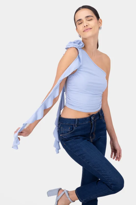 Top drapeado detalle flor sold by Shasa