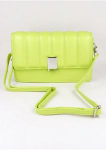 Bolsa crossbody capitonada sold by Shasa