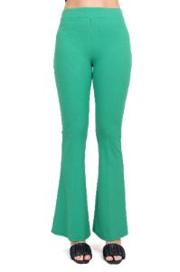 Pantalón flared liso sold by Shasa