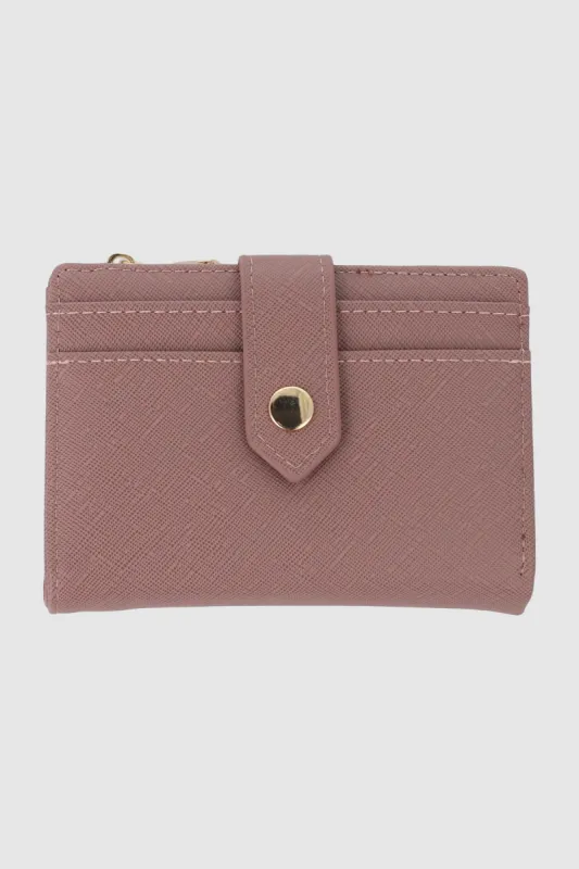 Cartera broche sold by Shasa
