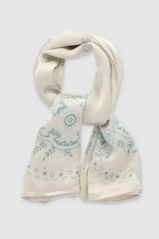 PaƱuelo paisley sencillo sold by Shasa