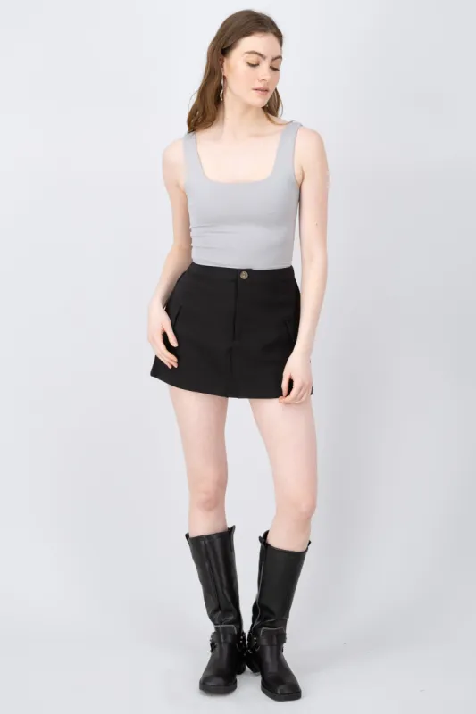 Falda Corta Bolsas Cargo sold by Shasa