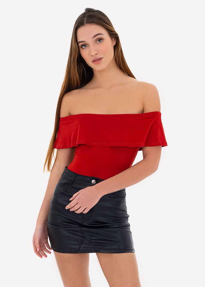 Bodysuit hombros descubiertos sold by Shasa