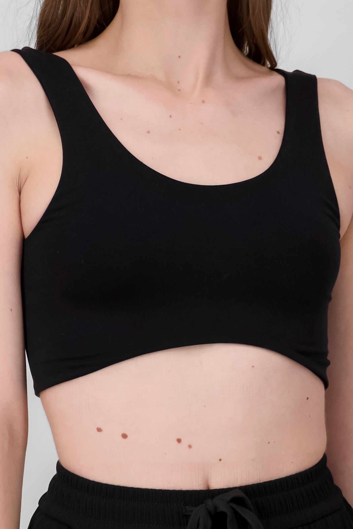 Crop top doble tela tirante grueso sold by Shasa product image thumbnail 5