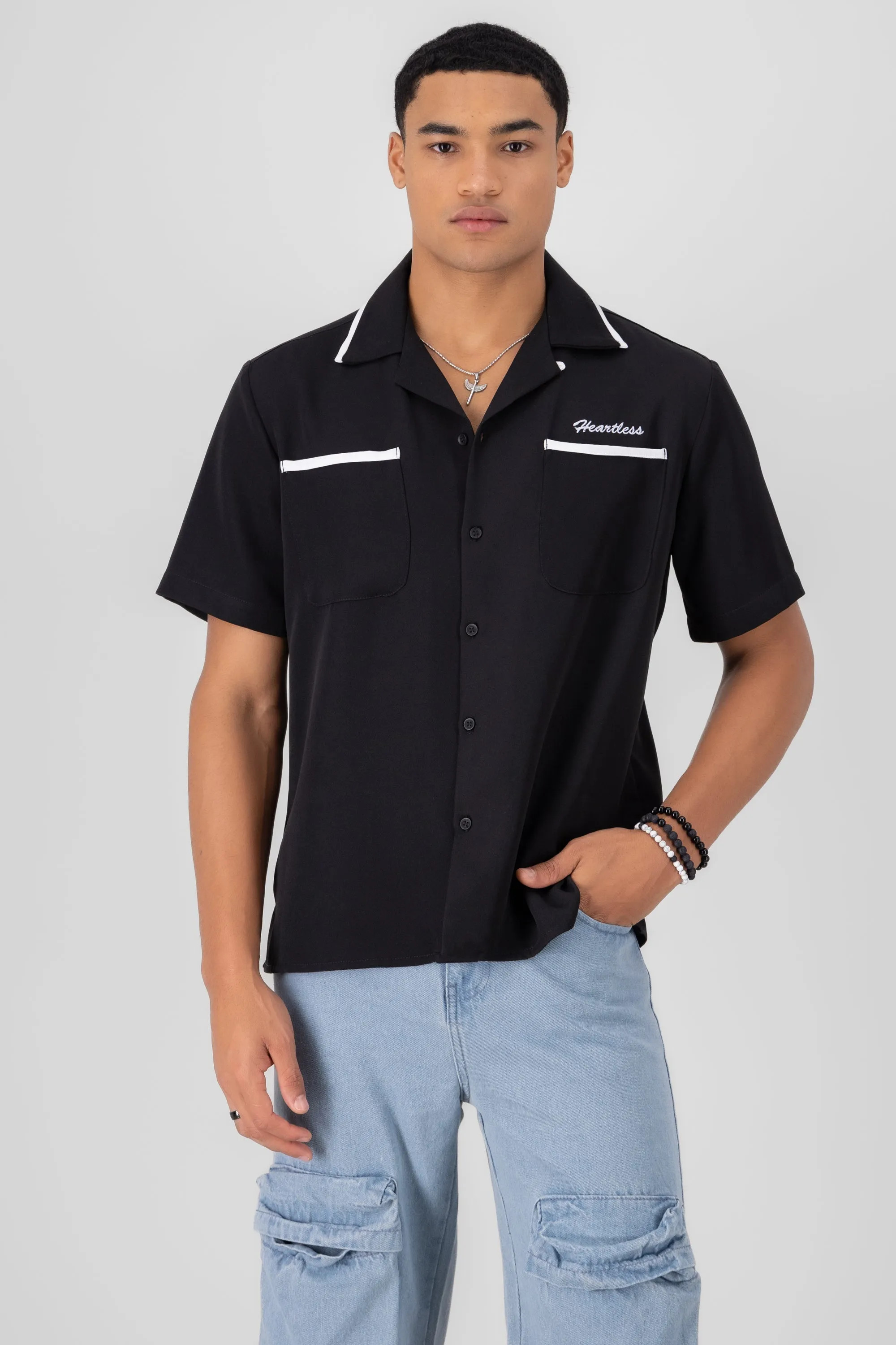 Camisa manga corta heartless sold by Shasa