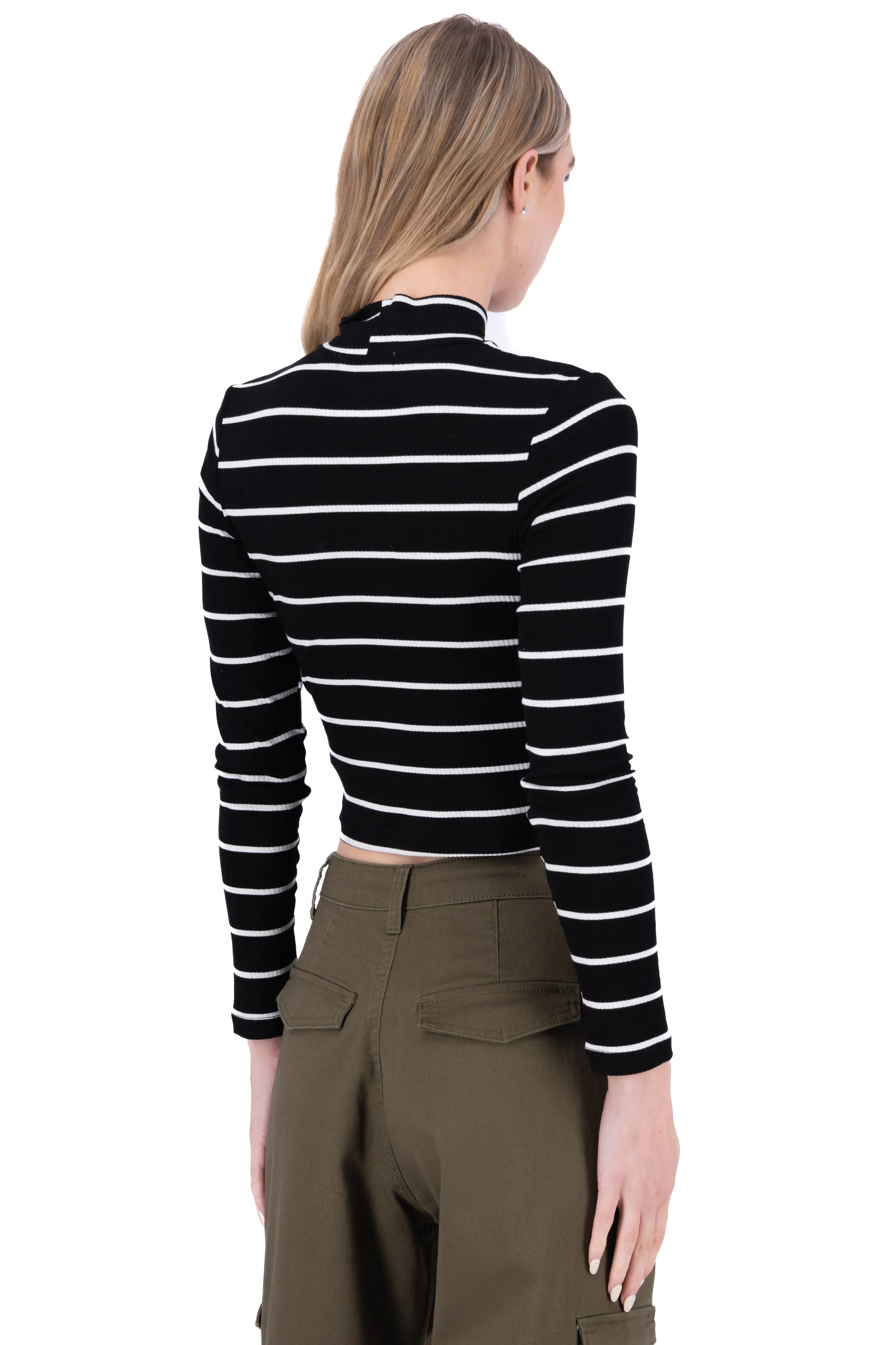 Top acanalado cuello alto líneas sold by Shasa product image thumbnail 4