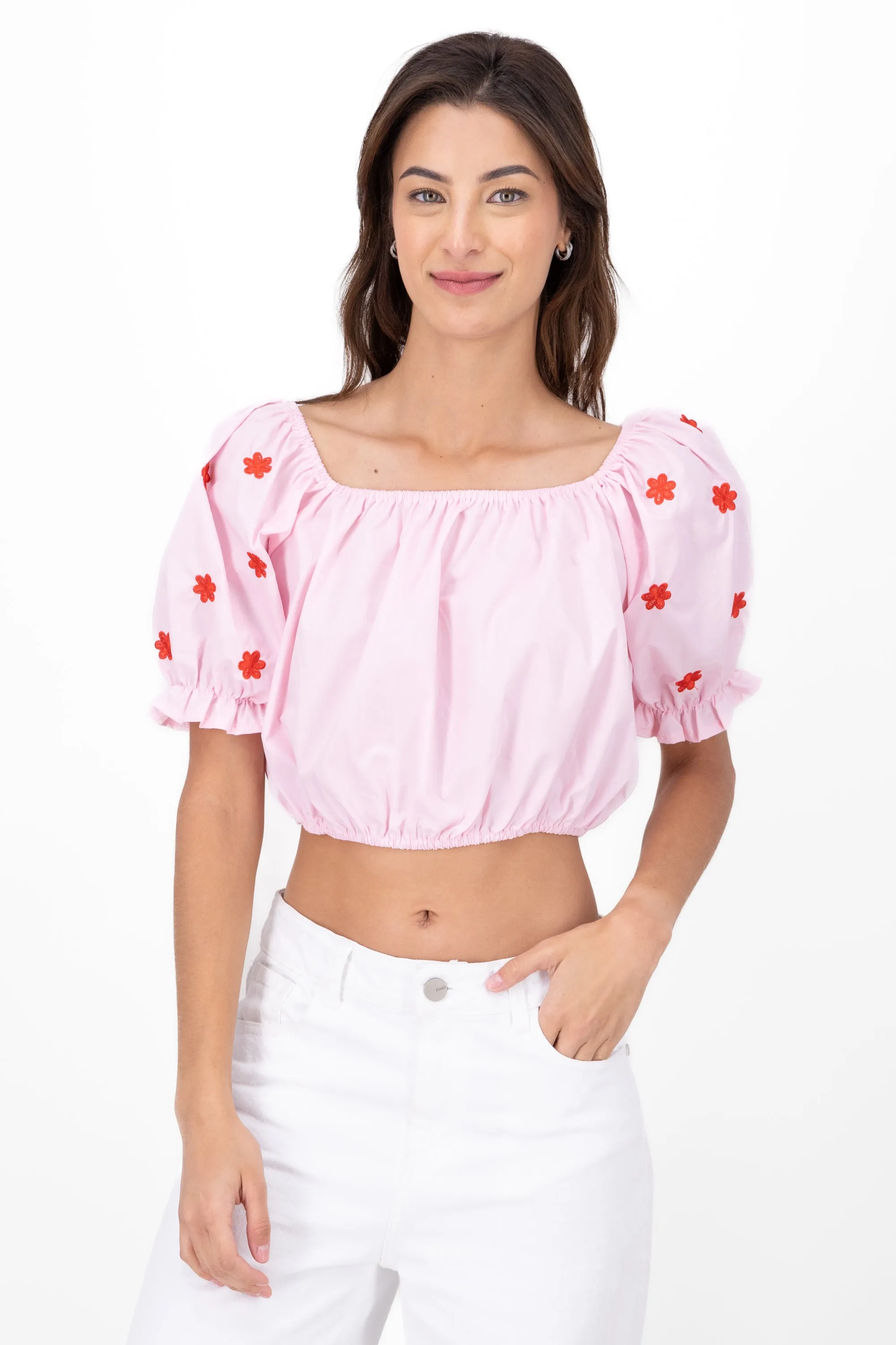 Blusa manga abullonada detalle bordado sold by Shasa