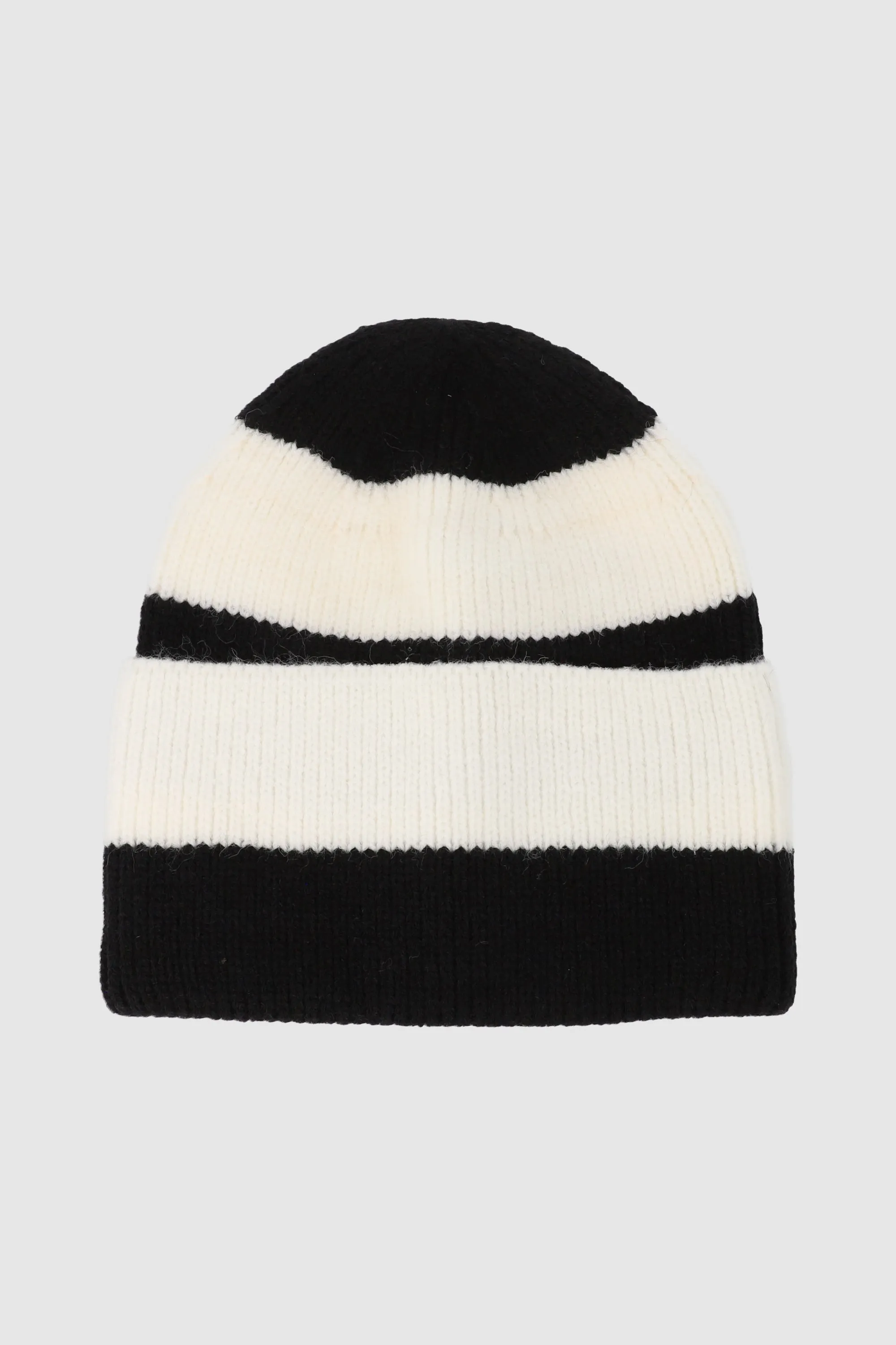 Beanie rayas color sold by Shasa