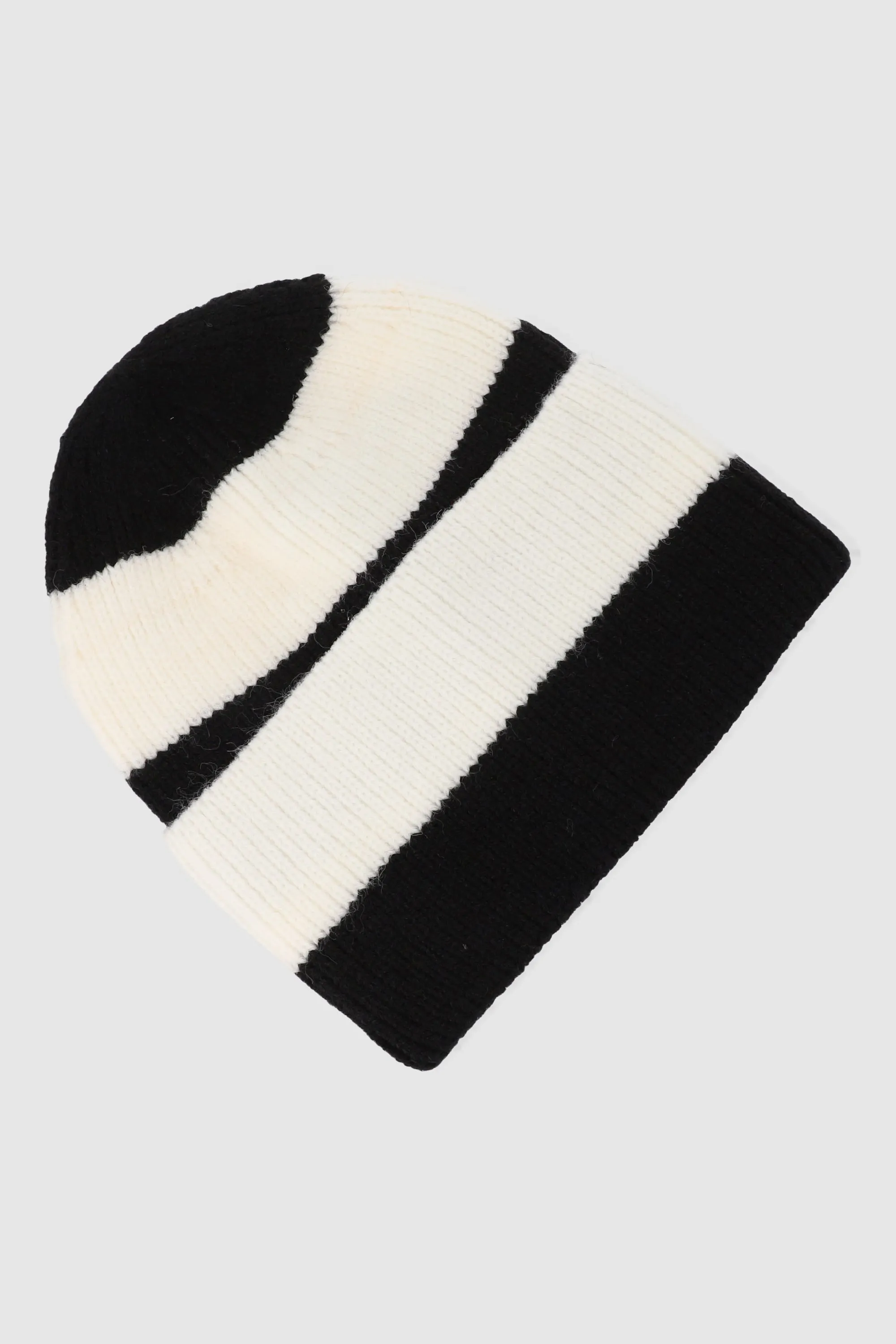 Beanie rayas color sold by Shasa product image thumbnail 2