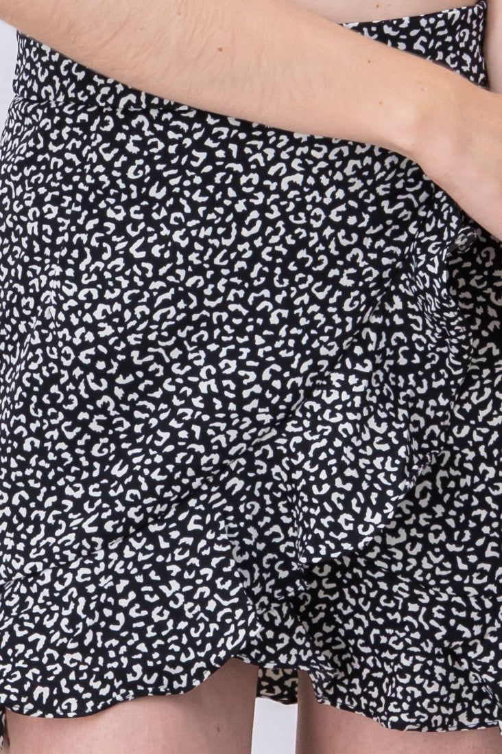 Falda mini estampado bicolor sold by Shasa product image thumbnail 5