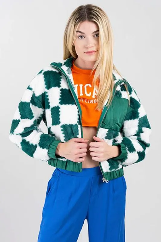 Chamarra peluche cuadros ondulados sold by Shasa