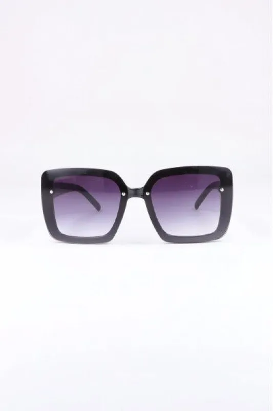 Lentes sol cuadrados sold by Shasa