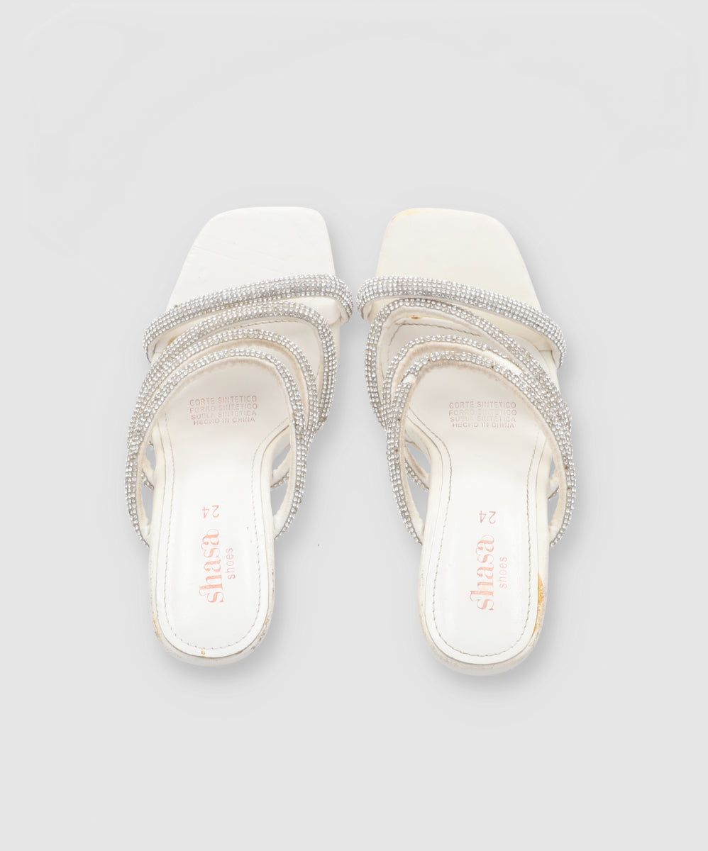 Tacón bloque transparente brillos sold by Shasa product image thumbnail 2