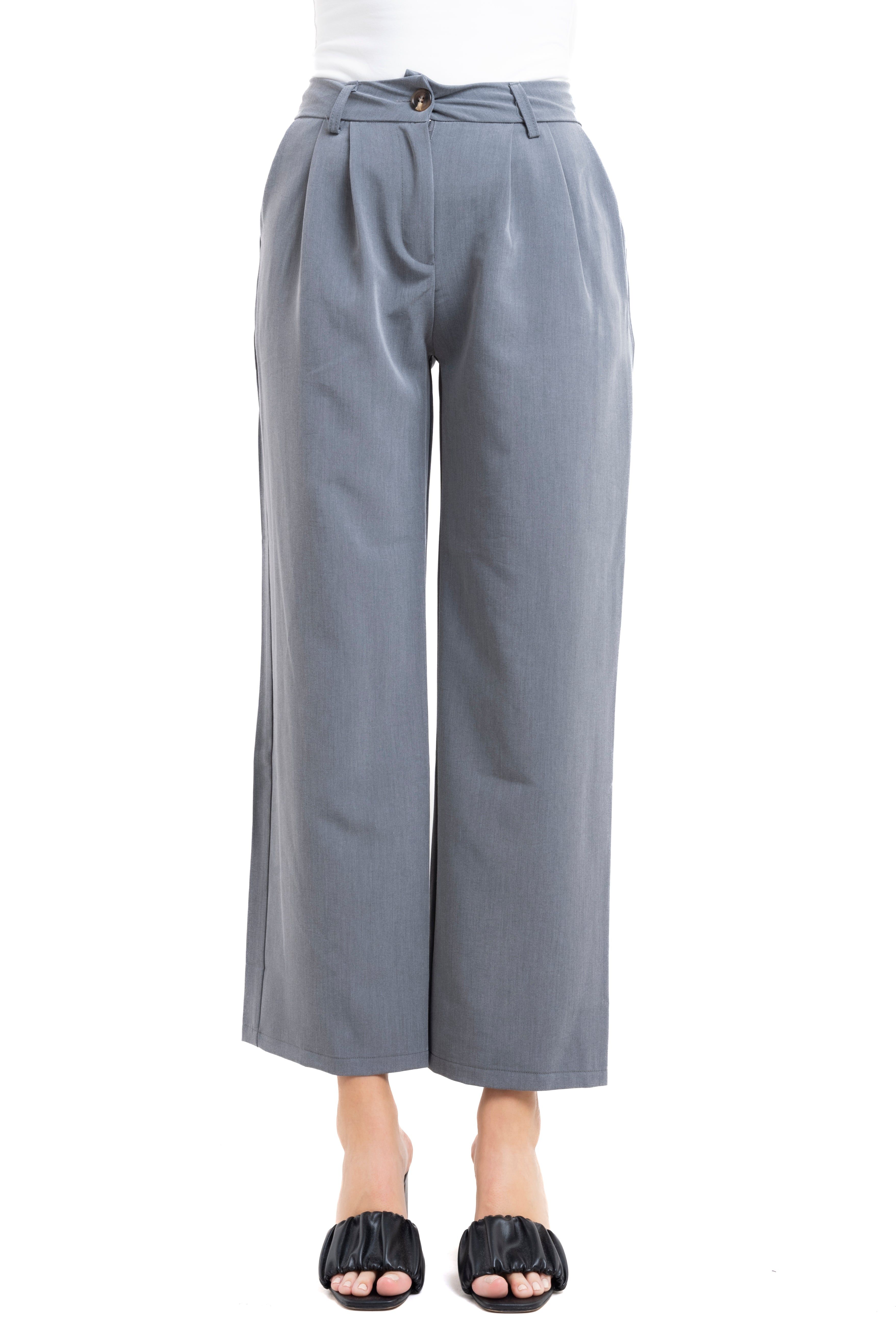 Pantalón recto liso pinzas sold by Shasa