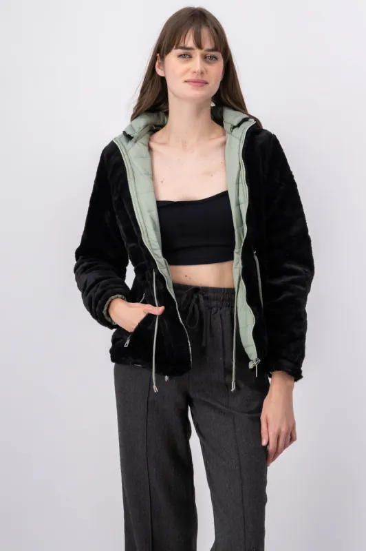 Chamarra parka peluche reversible sold by Shasa