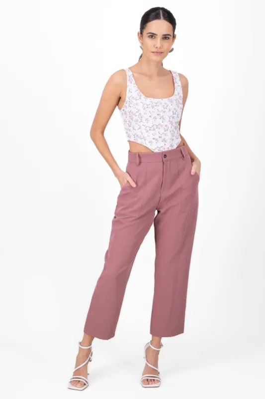 Pantalón Cintura Alta Capri Bolsas sold by Shasa