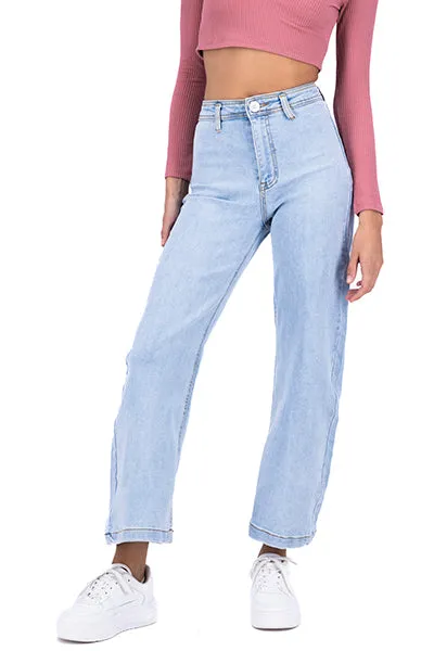 Jeans Straight Sin Bolsas sold by Shasa