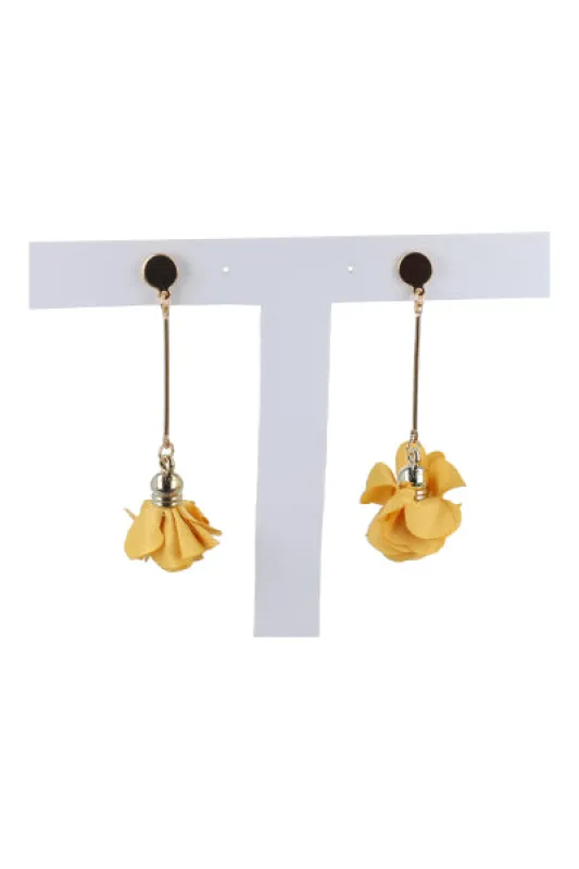 Aretes Flor Tela sold by Shasa