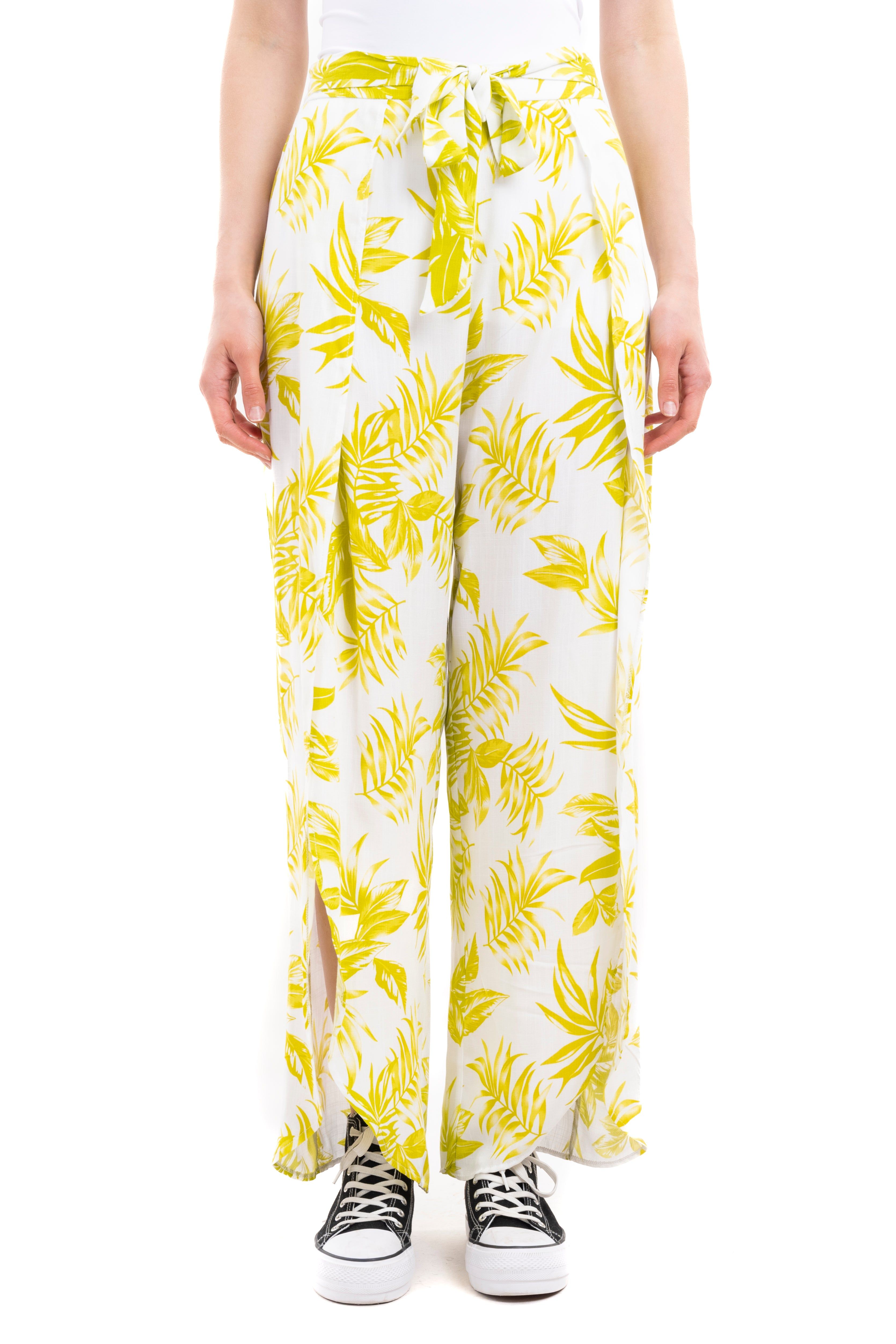 Pantalón playero estampado cinturón sold by Shasa