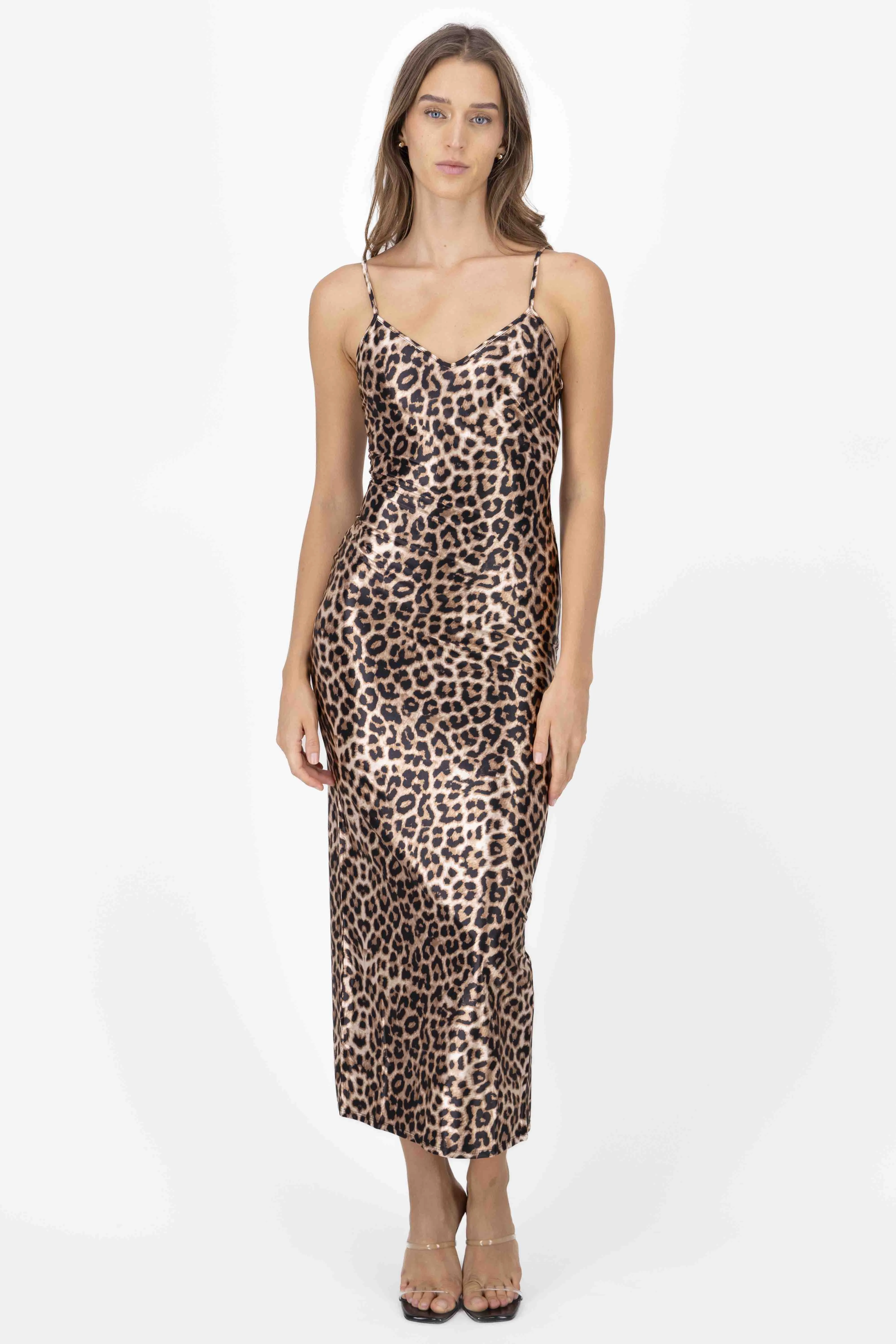 Vestido maxi satinado leopardo sold by Shasa