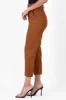 Pantalón Cintura Alta Capri Bolsas sold by Shasa