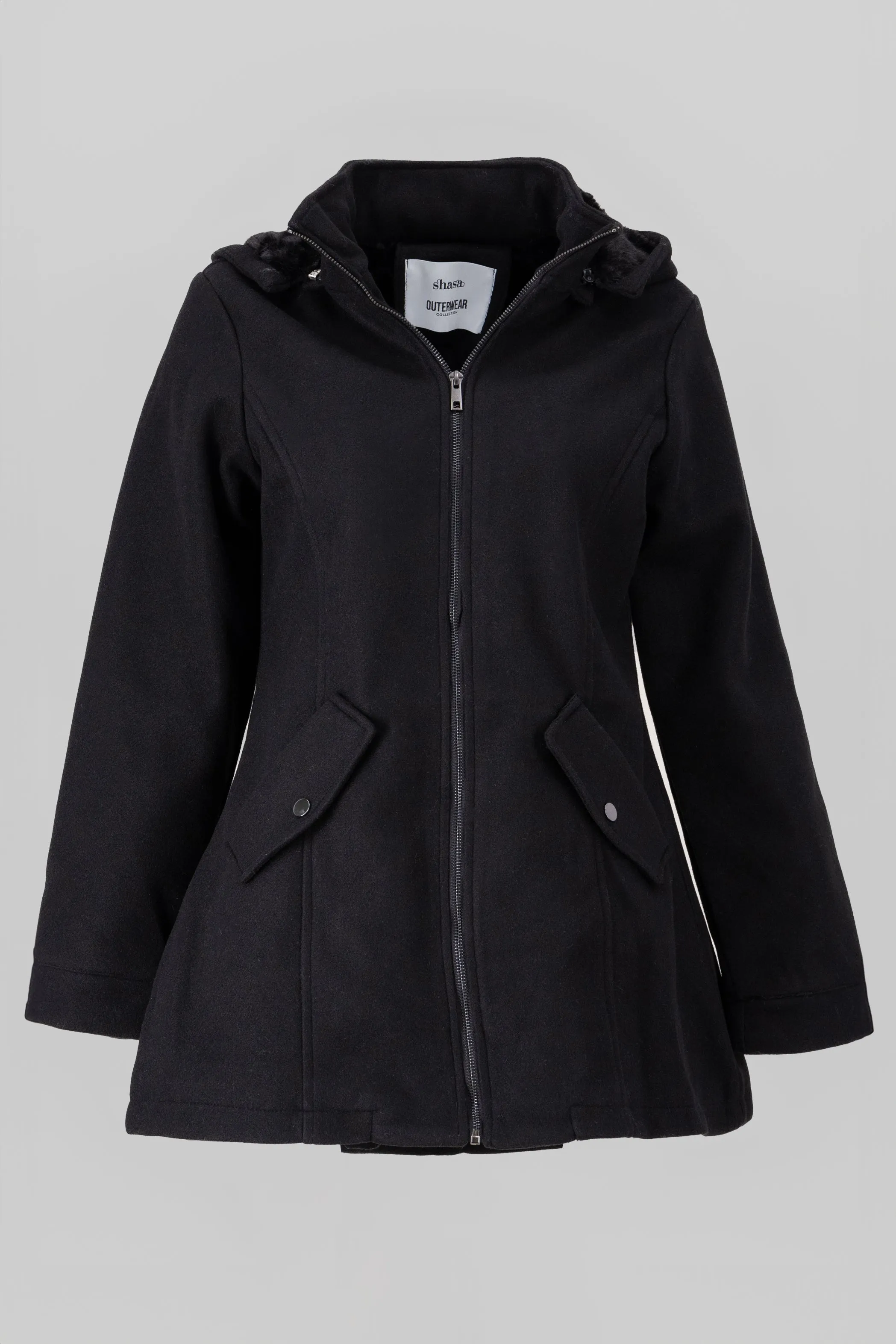 Abrigo detalle cierre sold by Shasa product image thumbnail 5