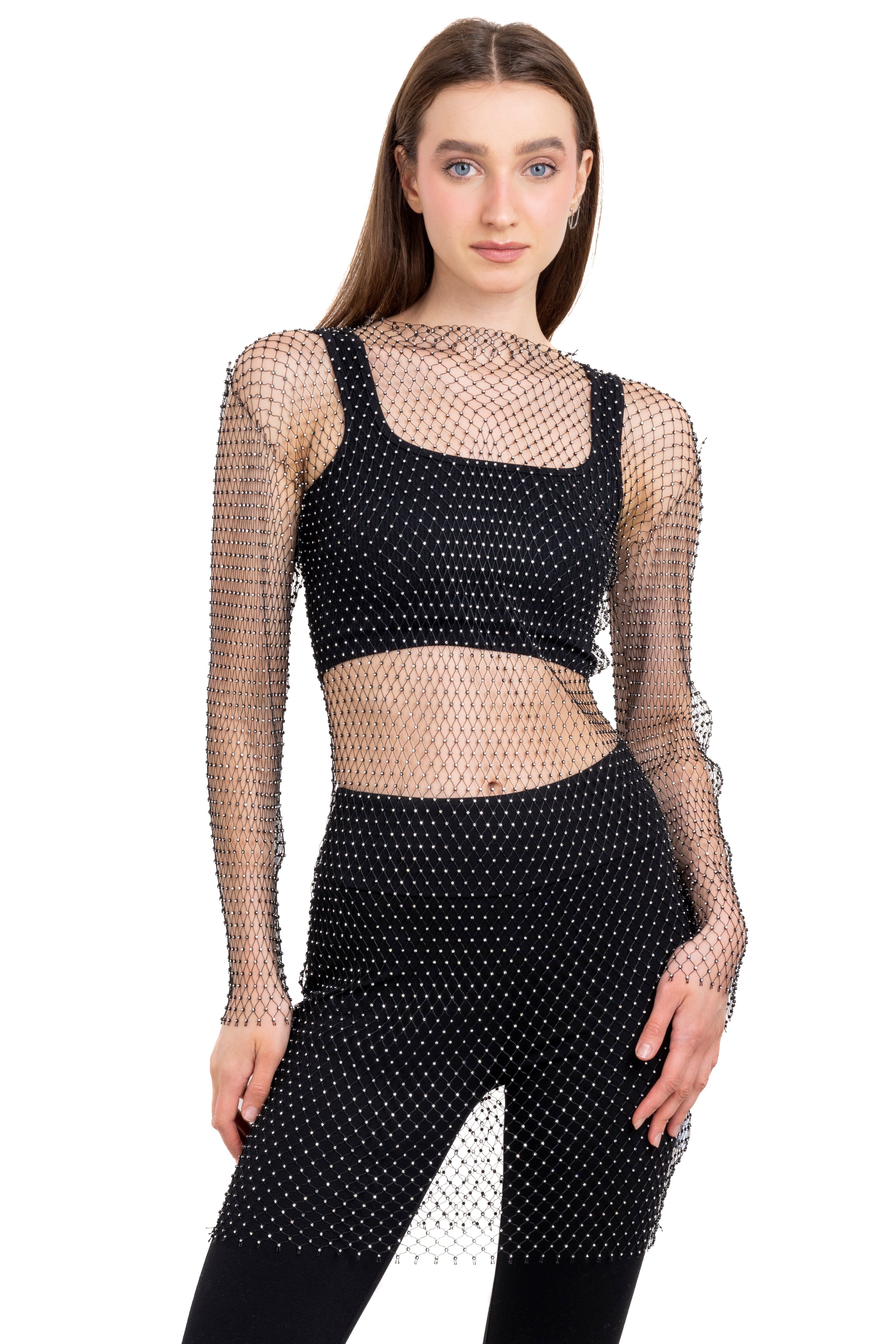 Vestido midi red brillos sold by Shasa