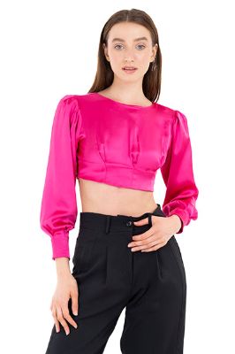 Blusa crop manga larga satín sold by Shasa
