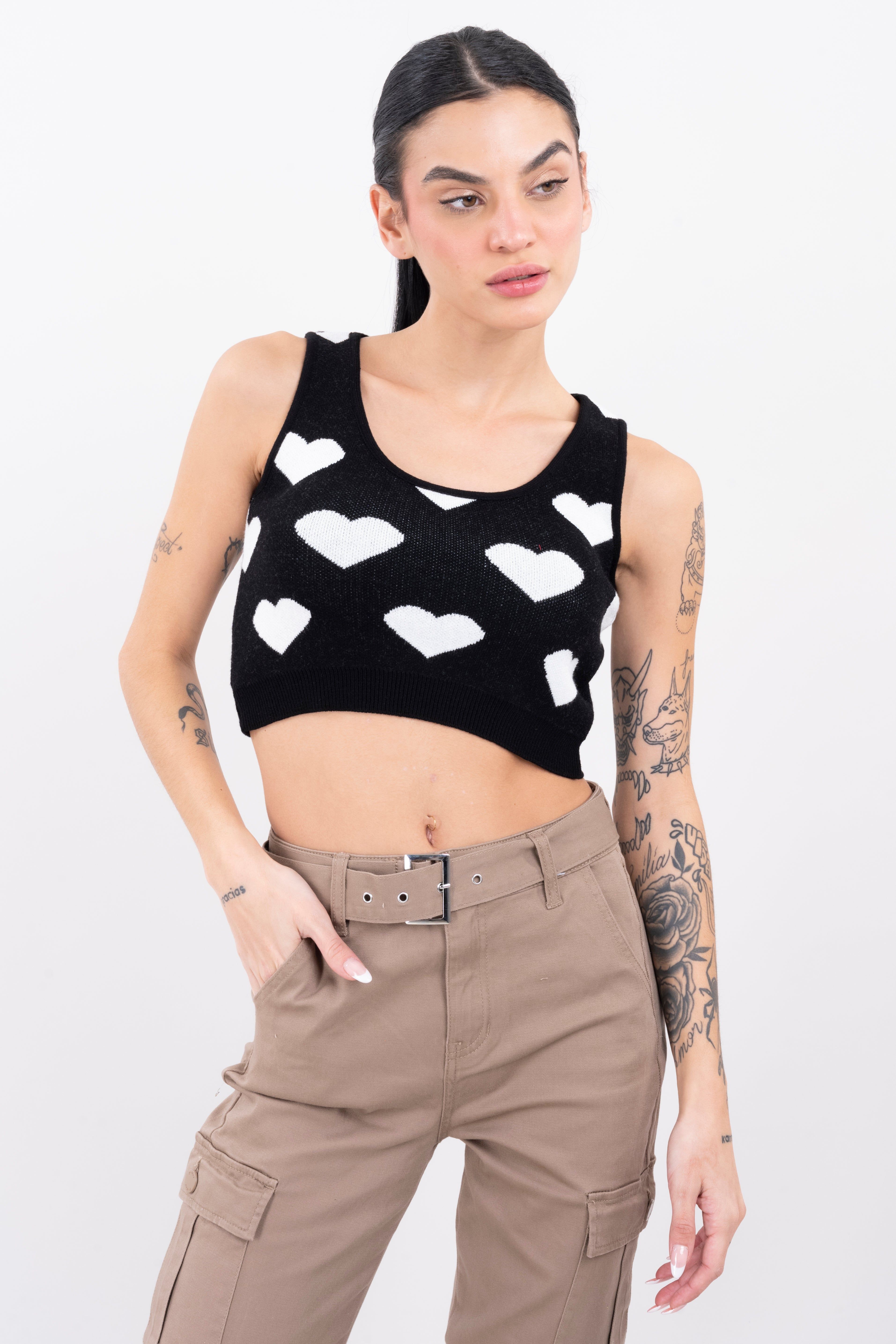 Chaleco crop tejido corazones sold by Shasa product image thumbnail 5