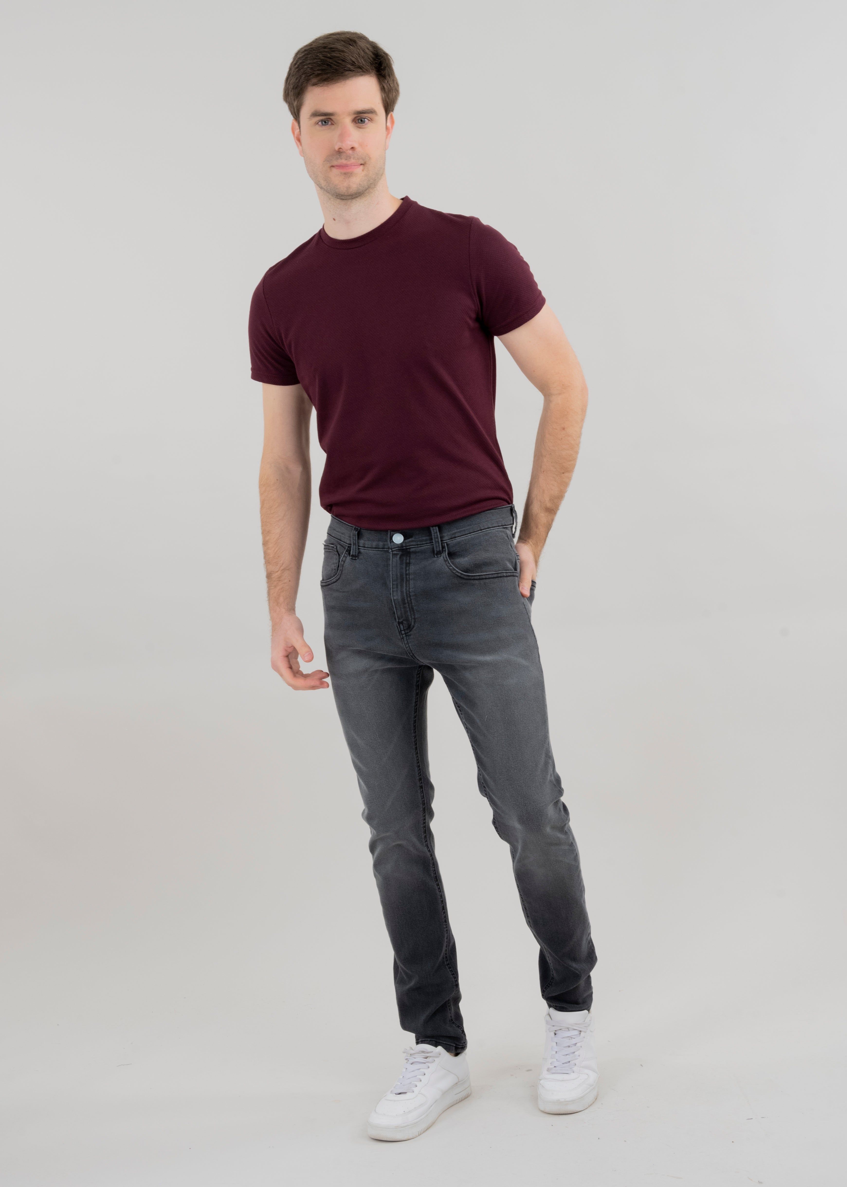 Jeans skinny deslavados sold by Shasa