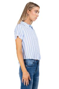 Camisa crop rayas nudo sold by Shasa