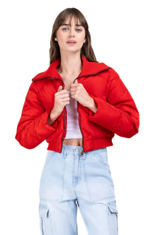 Chamarra crop puffer cuello amplio sold by Shasa