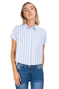 Camisa crop rayas nudo sold by Shasa