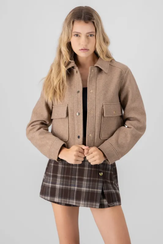 Chamarras bolsas tipo cargo textura suave sold by Shasa