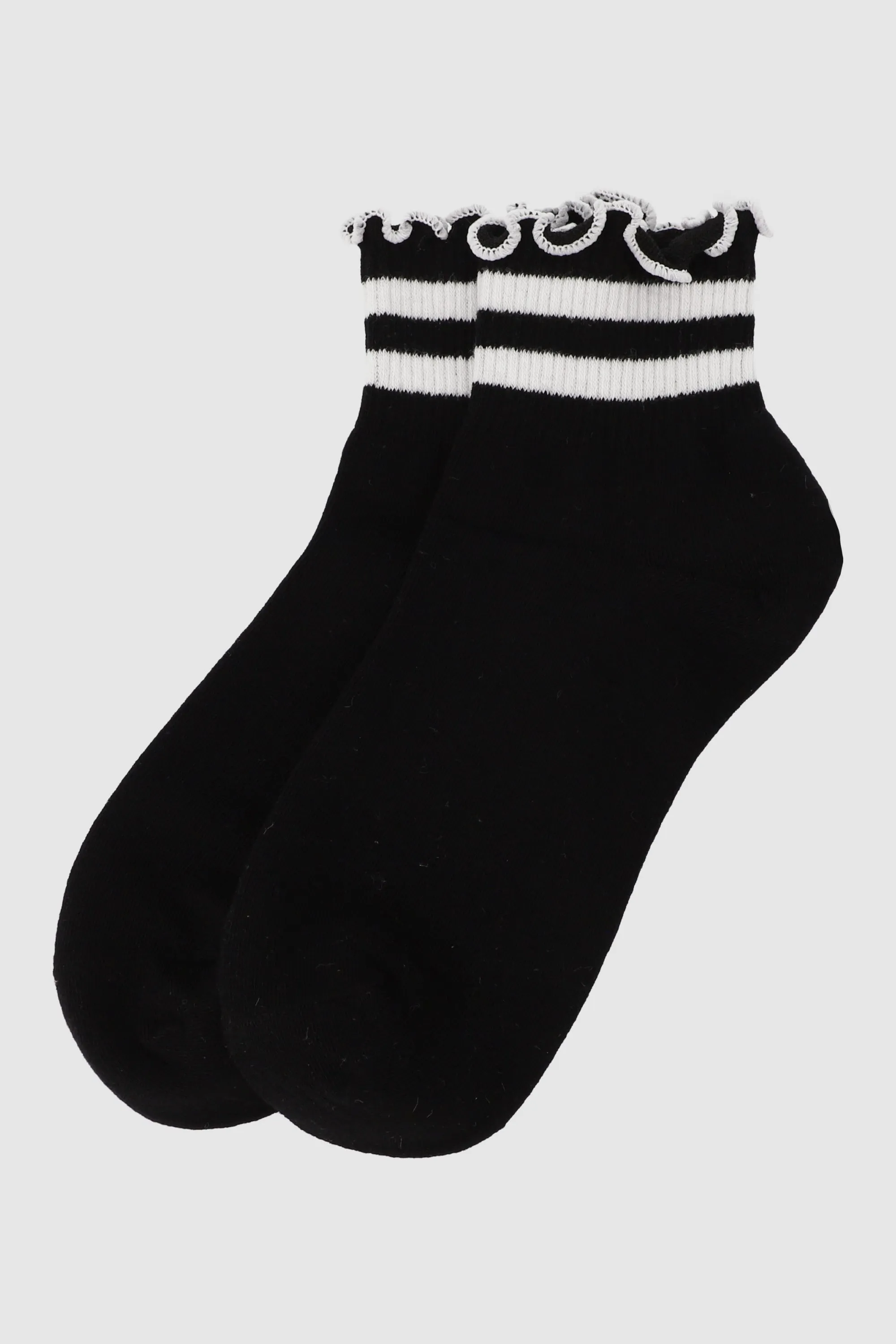 Calcetín lineas color olán sold by Shasa