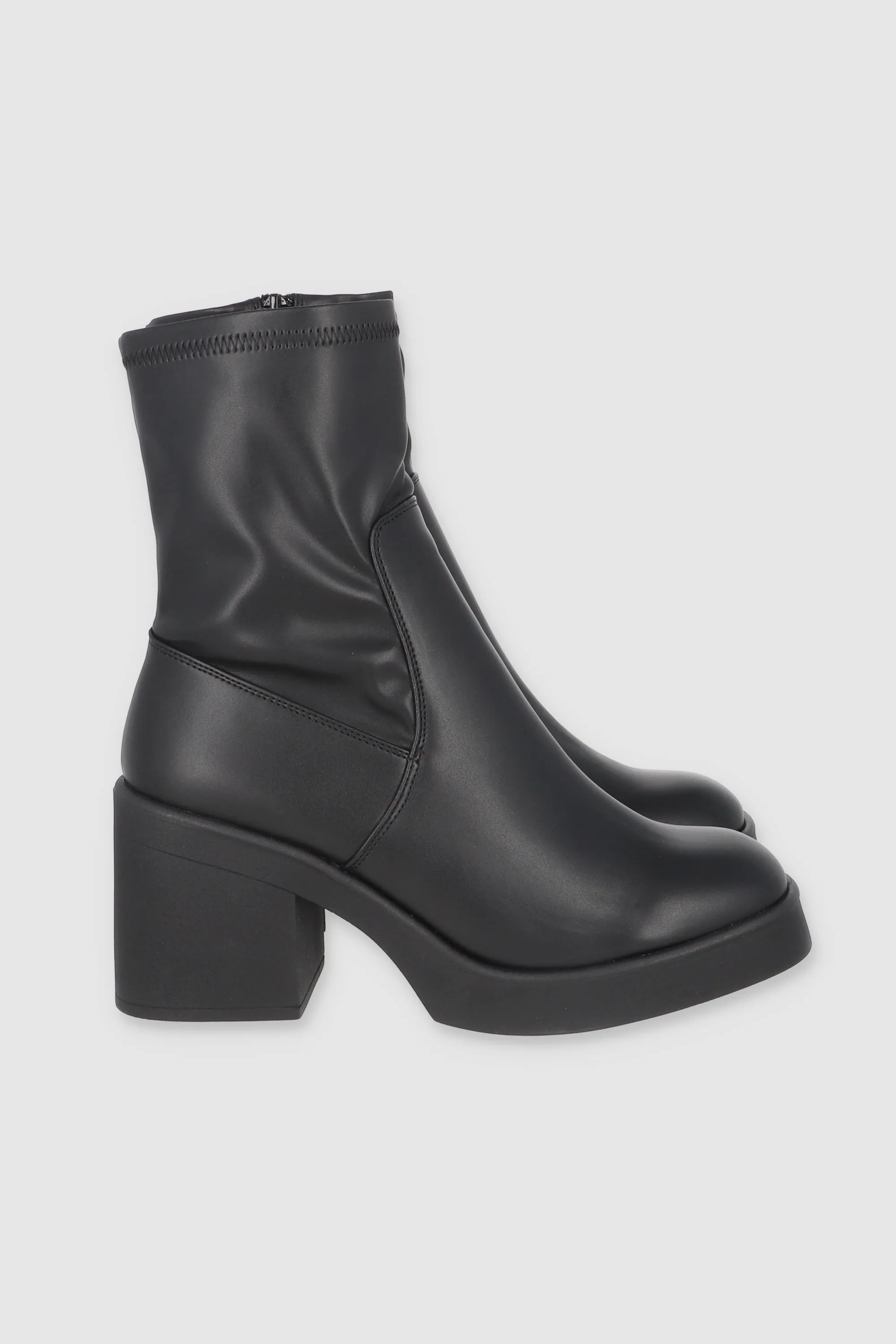 Botin casual stretch sold by Shasa product image thumbnail 4