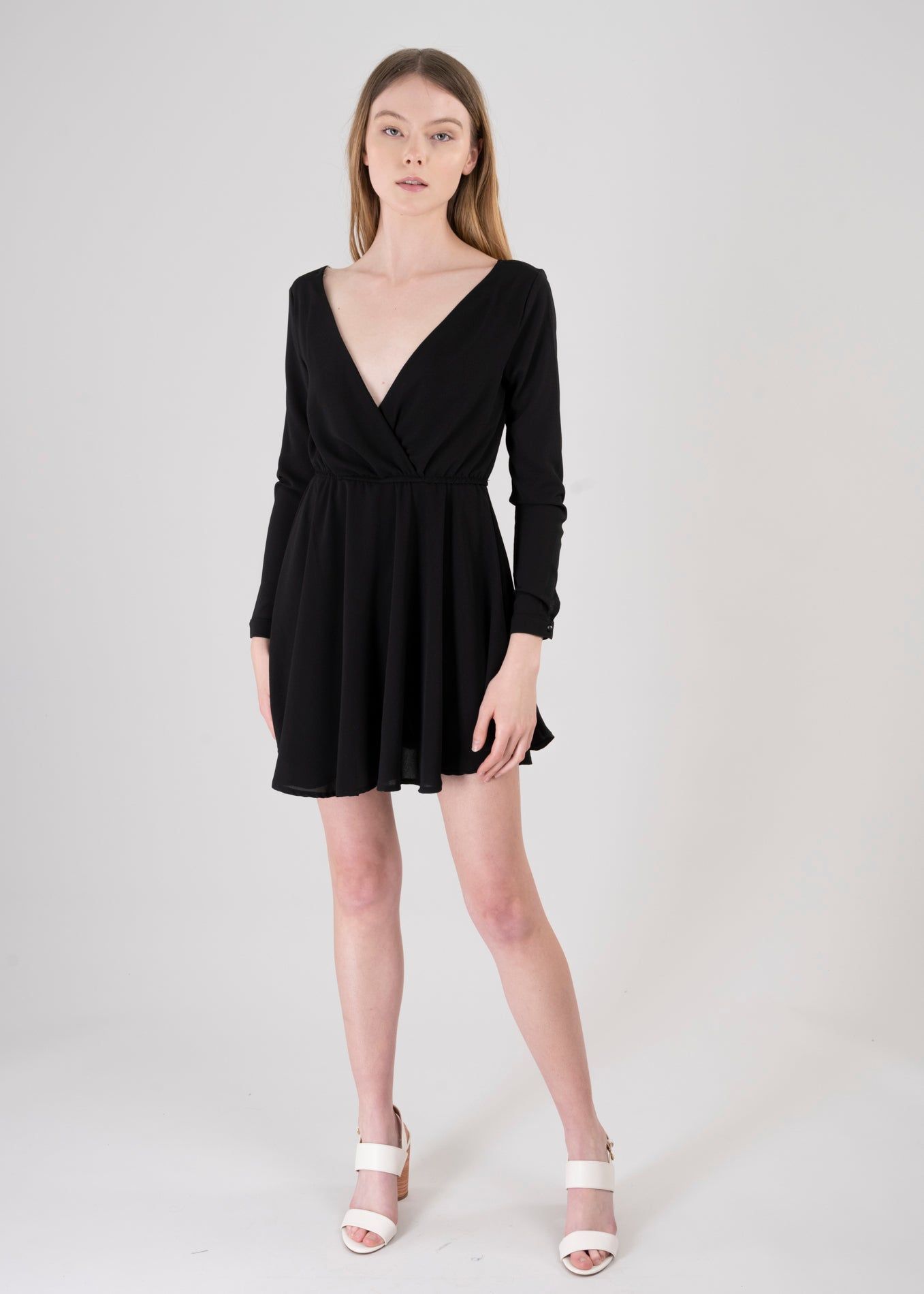 Vestido fruncido espalda v sold by Shasa product image thumbnail 2