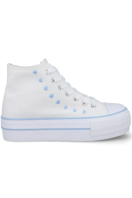 Tenis canva altos corazones sold by Shasa