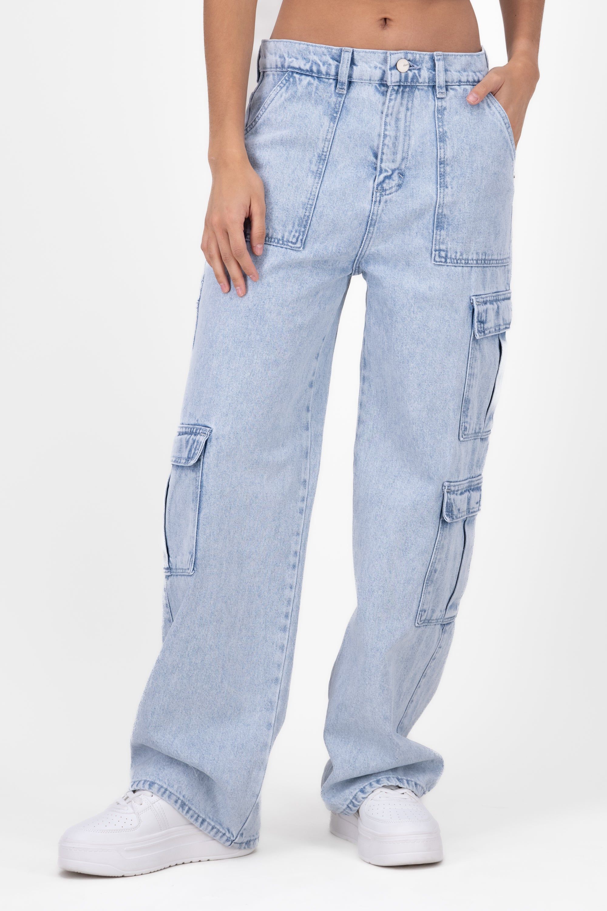 Jeans Cargo 3 Bolsas sold by Shasa product image thumbnail 2