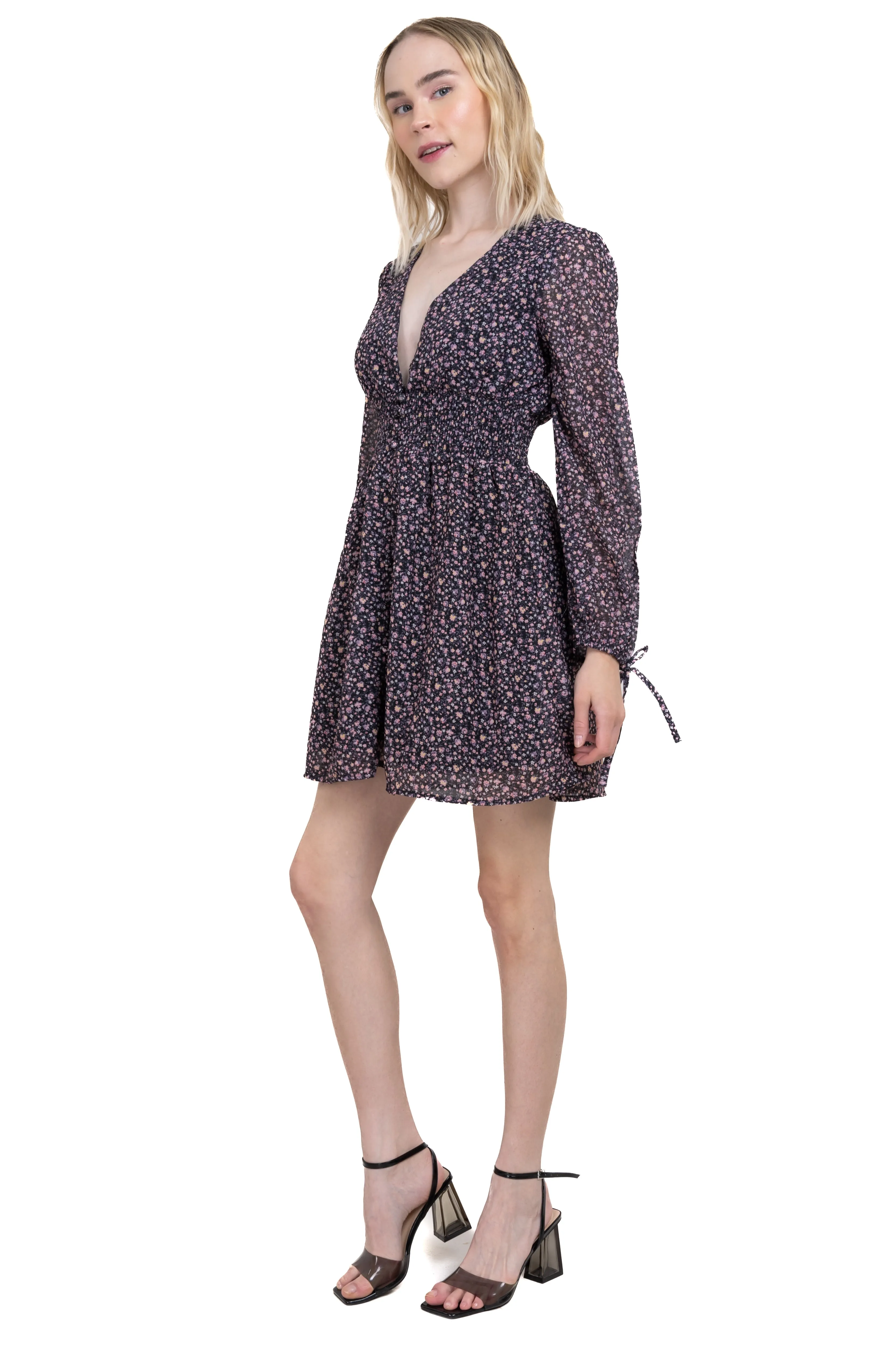 Vestido mini manga larga flores sold by Shasa product image thumbnail 3