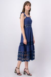 Vestido midi encaje corazón sold by Shasa