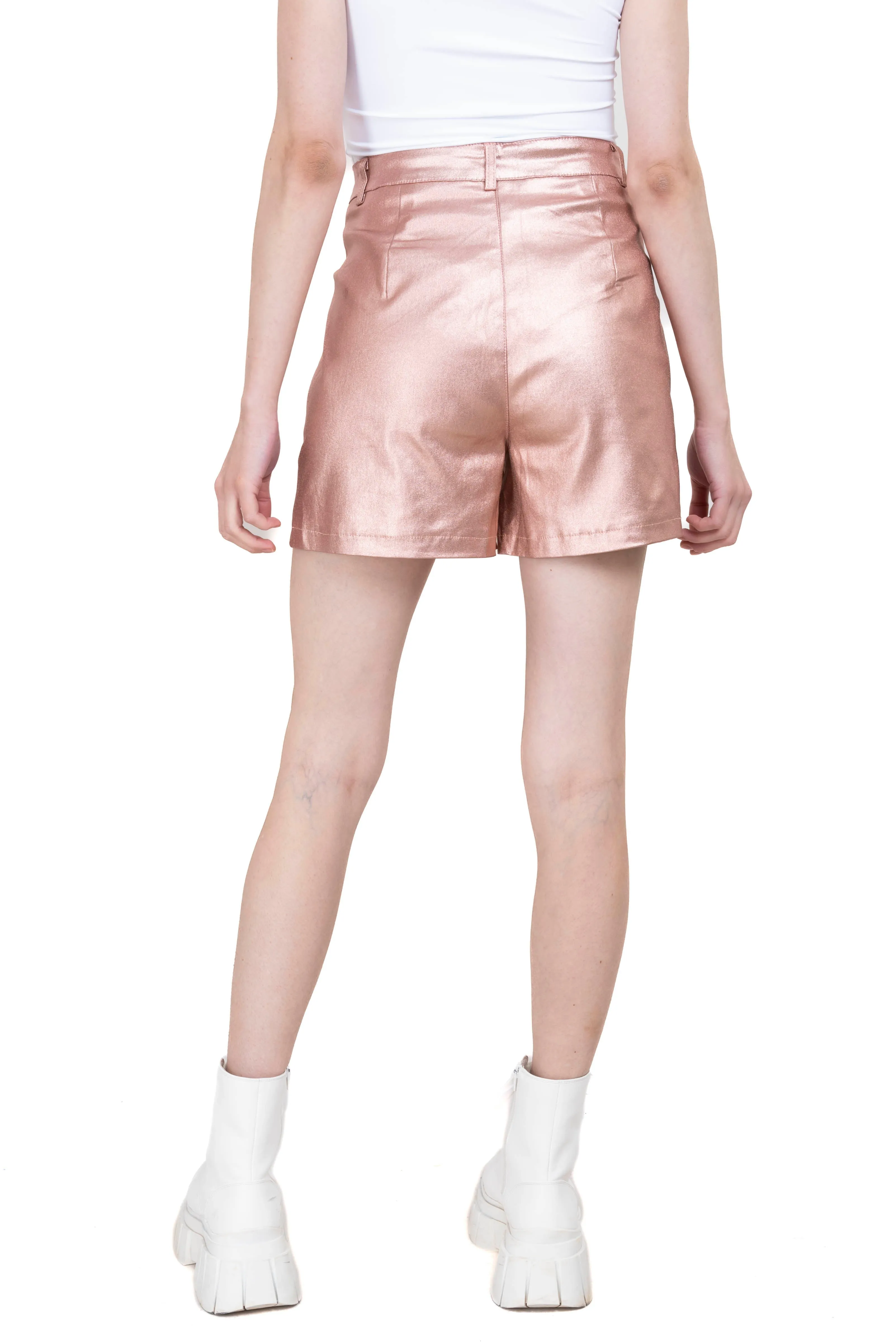 Short efecto piel metálico cargo sold by Shasa product image thumbnail 4