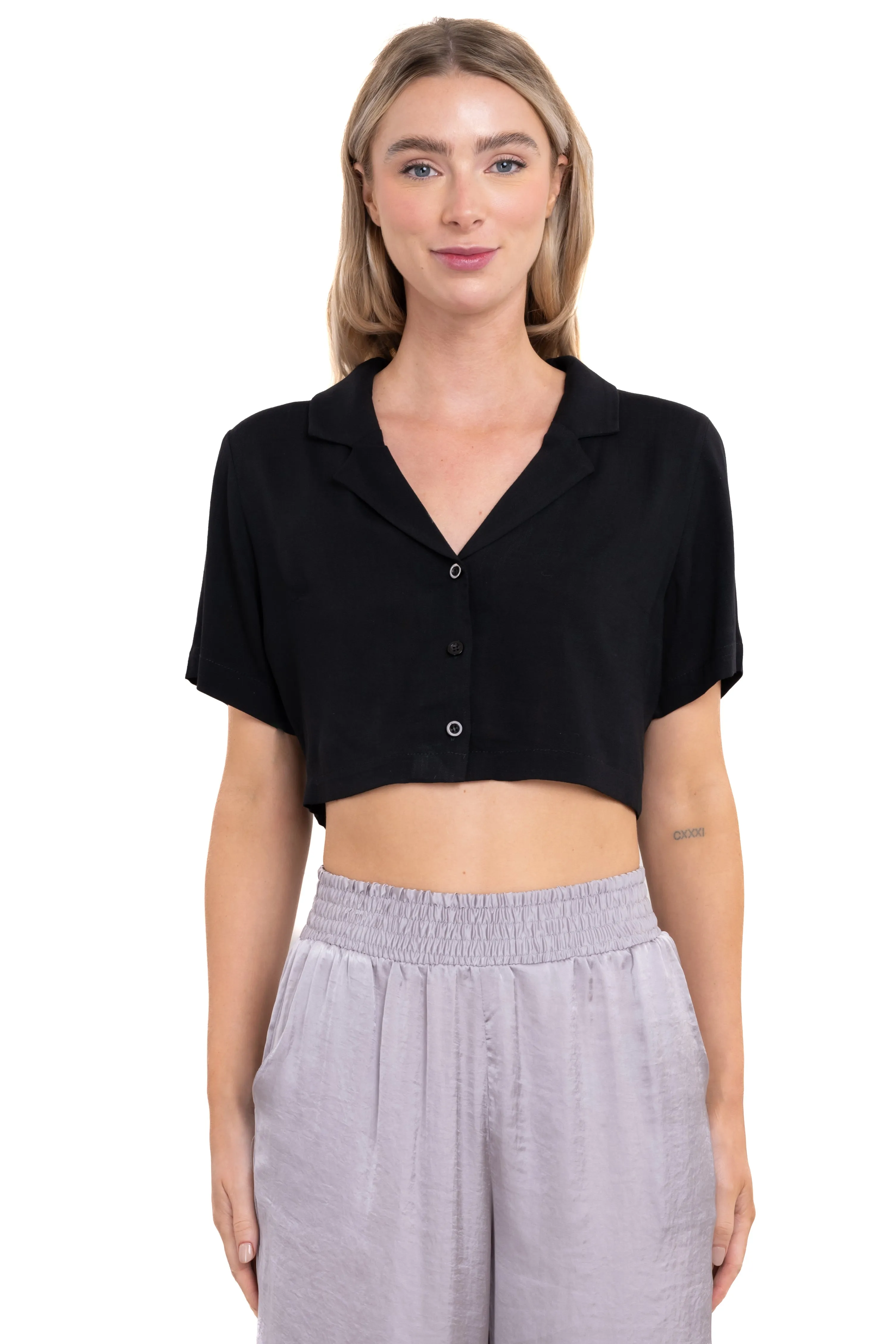 Camisa crop lisa sold by Shasa product image thumbnail 2
