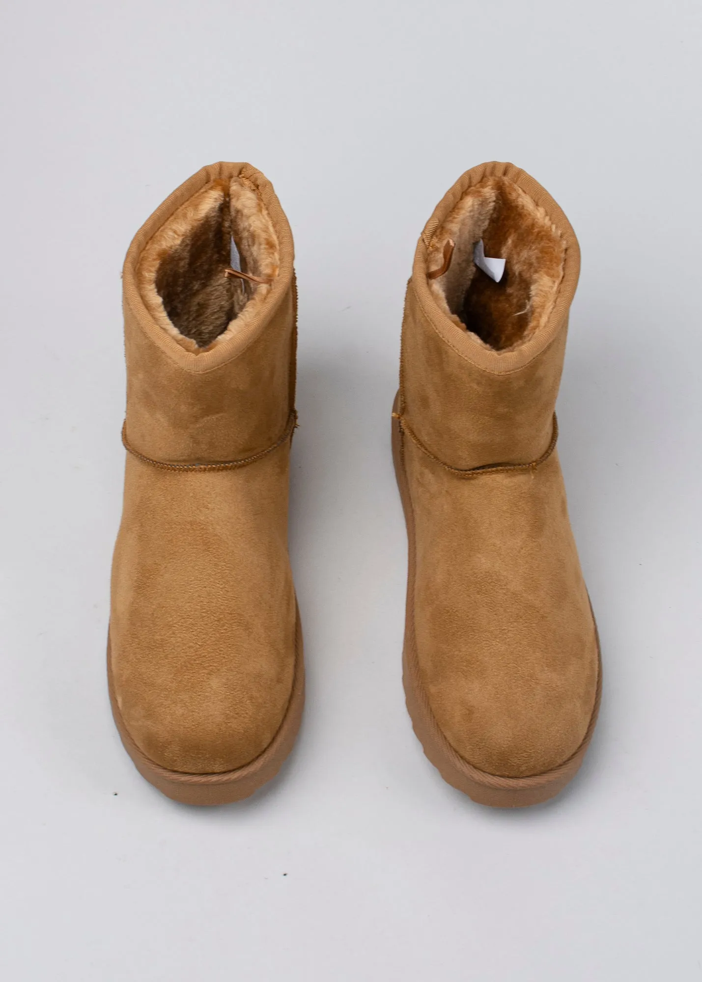 Bota corta peluche sold by Shasa product image thumbnail 3