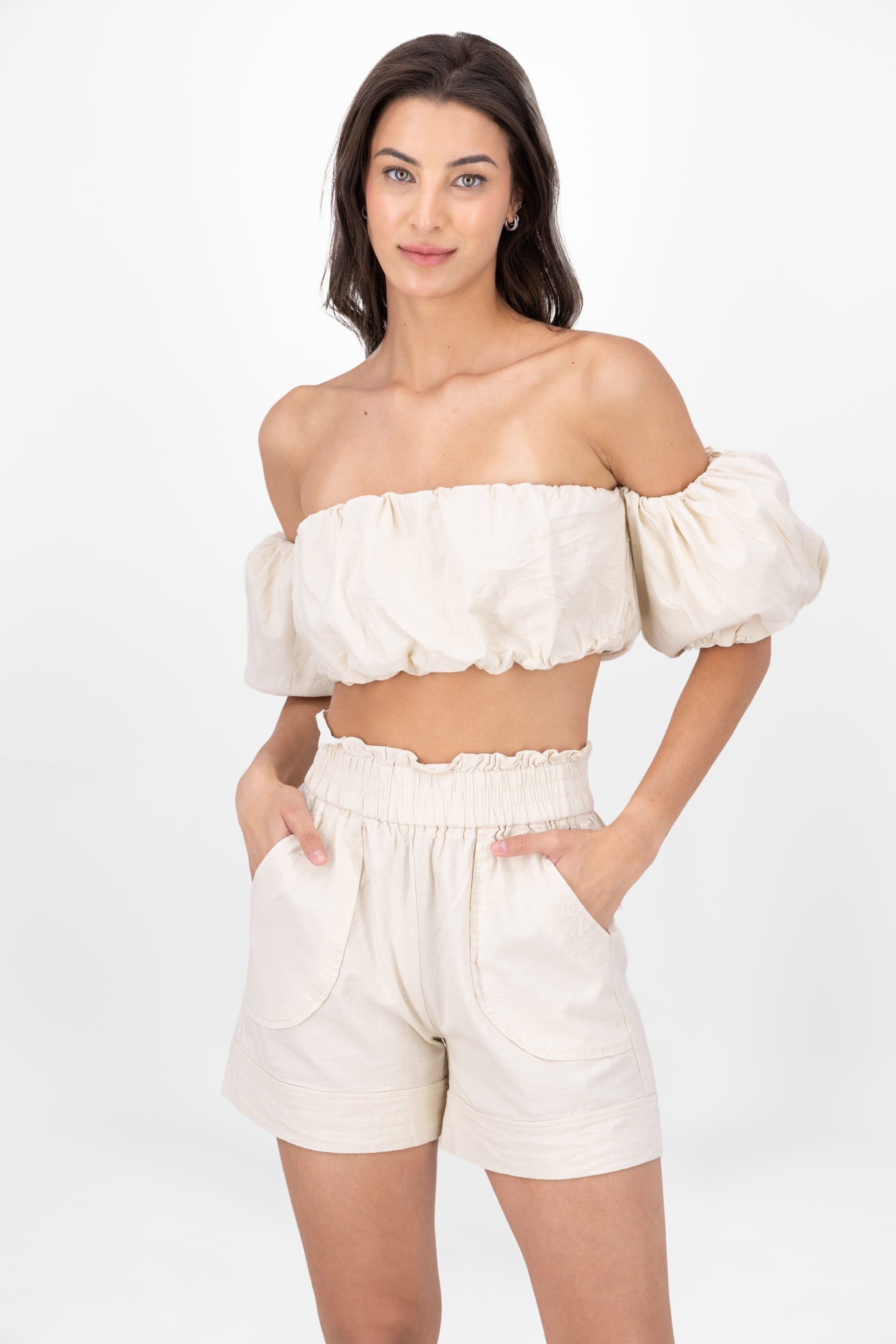 Top Liso Frunces Detalle Manga sold by Shasa