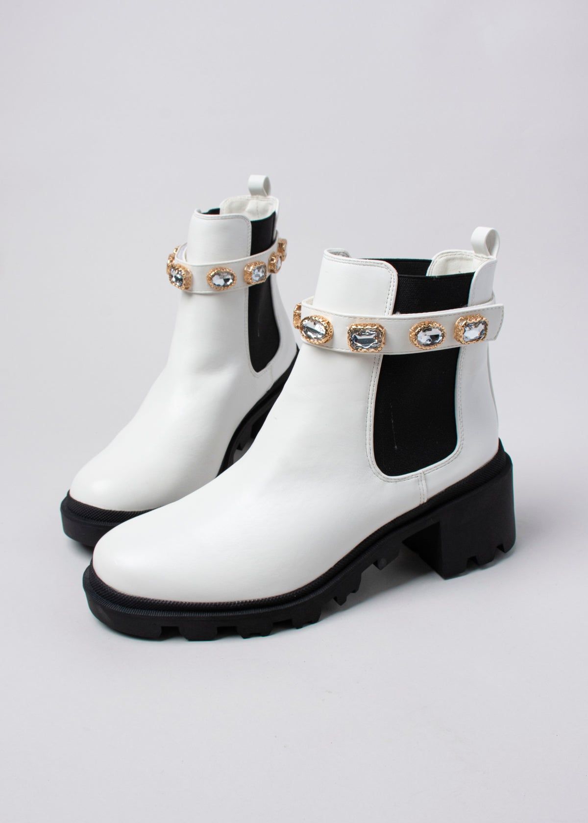 Botín suela track brillos sold by Shasa product image thumbnail 4