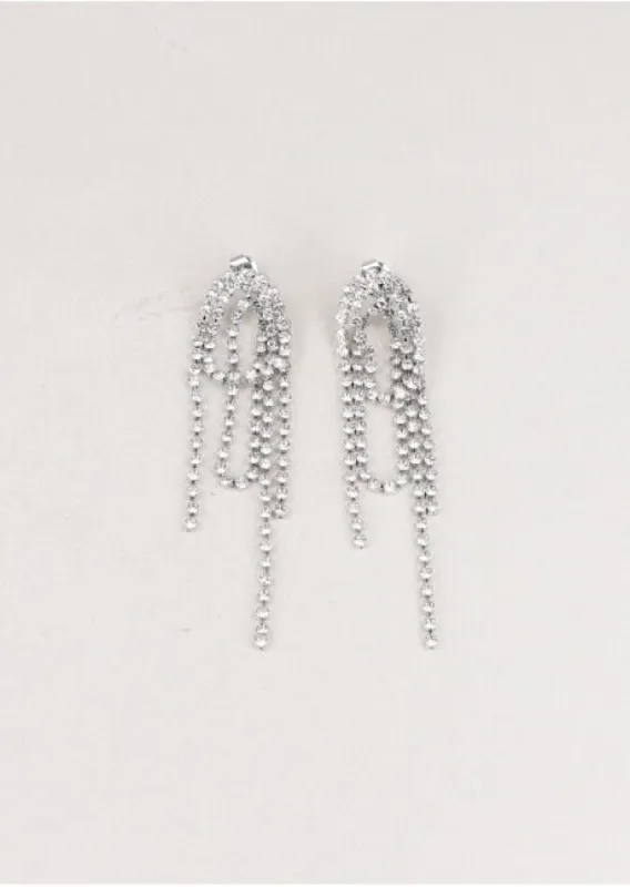 Aretes Largos Brillos sold by Shasa