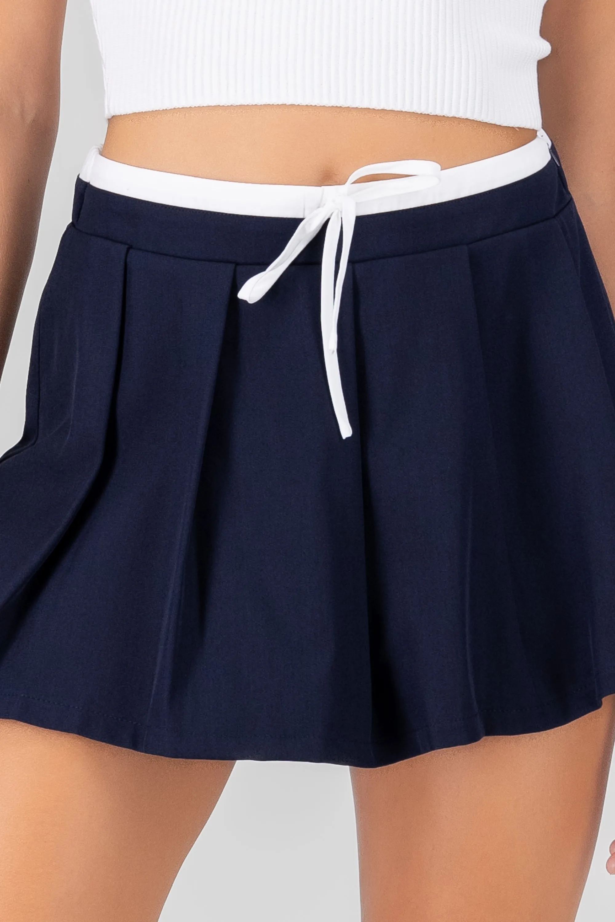 Falda tableada pretina doble sold by Shasa product image thumbnail 5