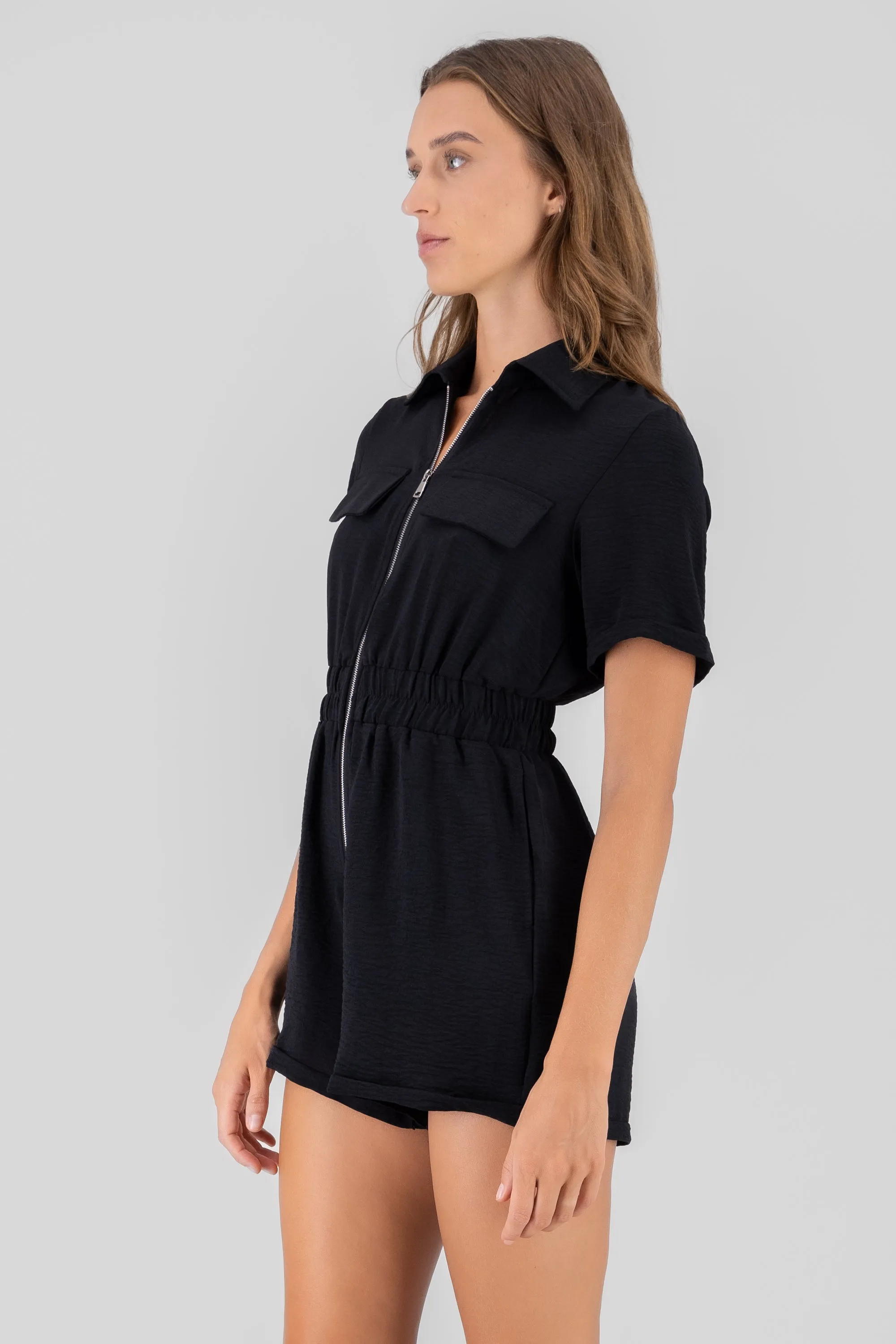 Romper liso corto y cierre sold by Shasa product image thumbnail 3